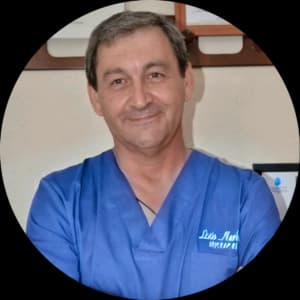 Luis Mesbaile Sánchez, director del Centro Mesbaile